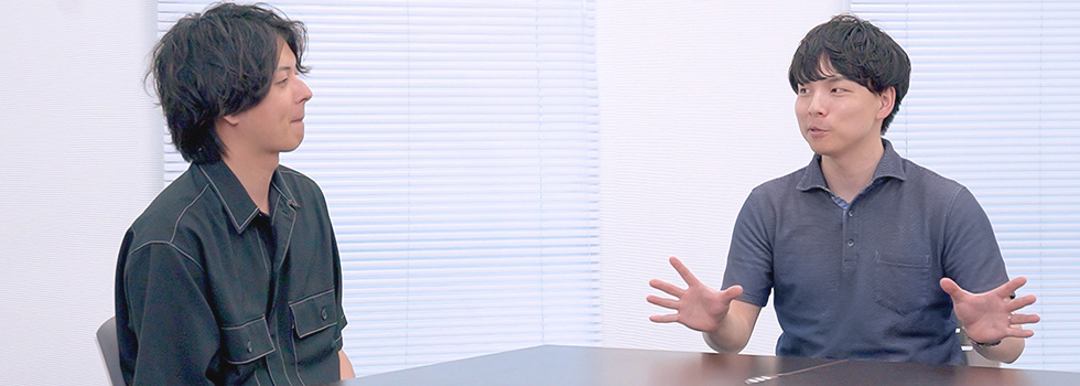 写真：梅野さんと築城さん